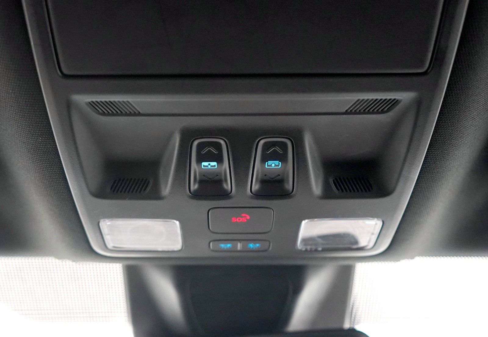 Ford Focus Turnier 1.5 EcoBlue ST-Line X *AHK*PANORAM