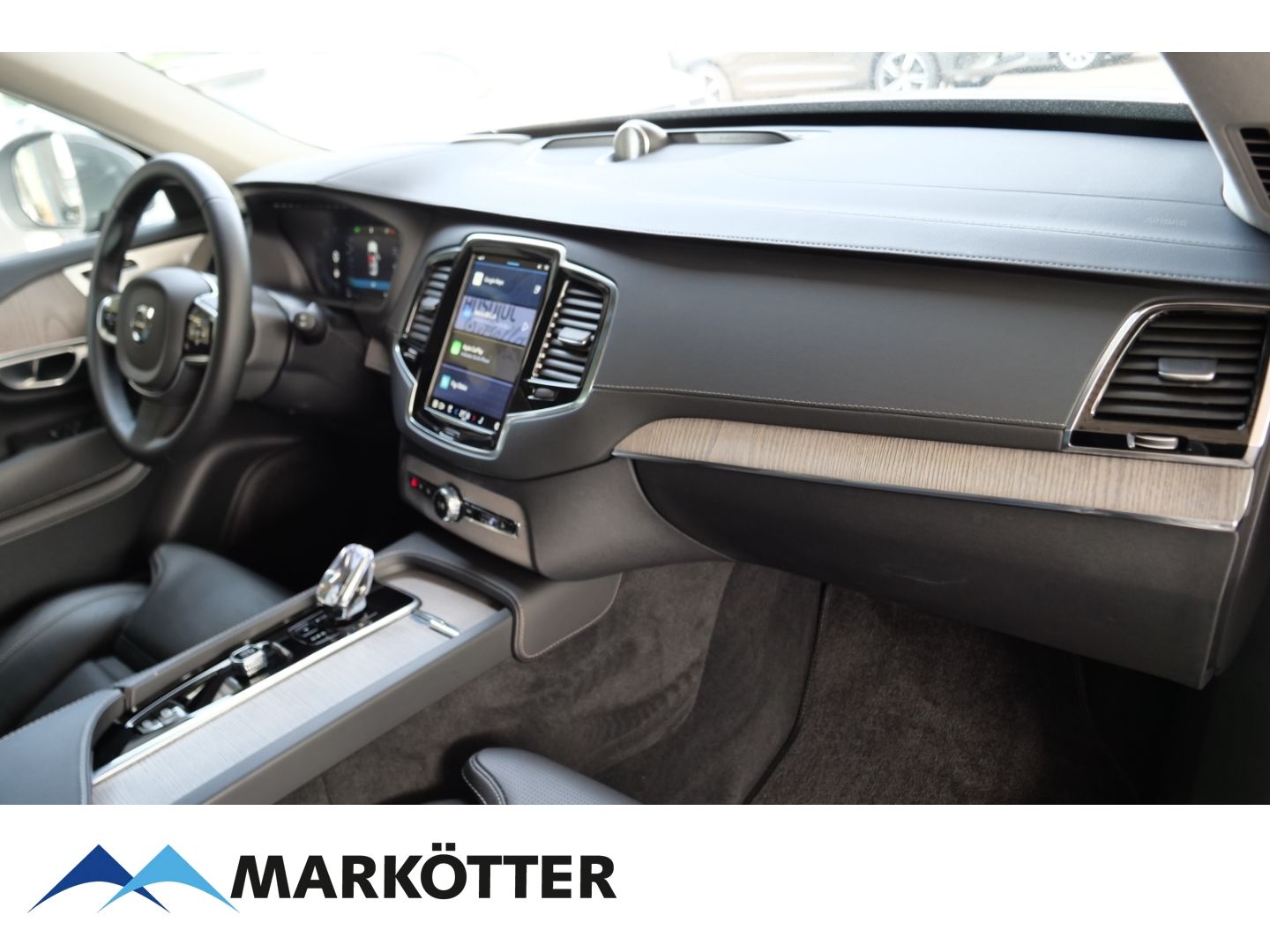 Volvo XC90 T8 AWD Ultra Bright - Samsaru's Car Outlet