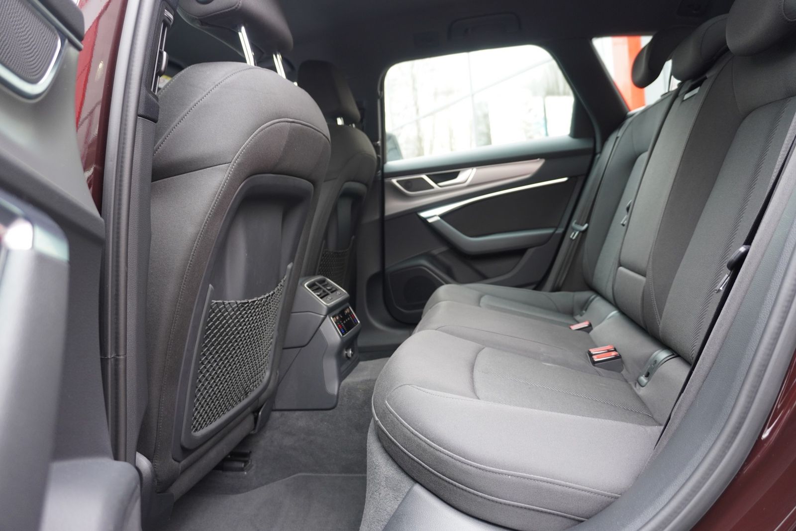 Audi A6 Avant 40 2.0 TDI quattro sport S-Tronic - Samsaru's Car Outlet