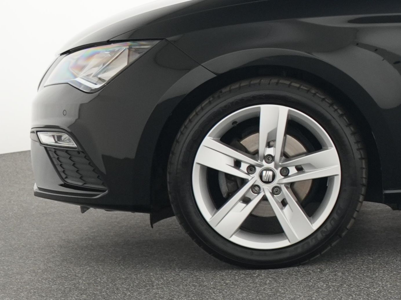 Seat Leon FR - Samsaru's Car Outlet