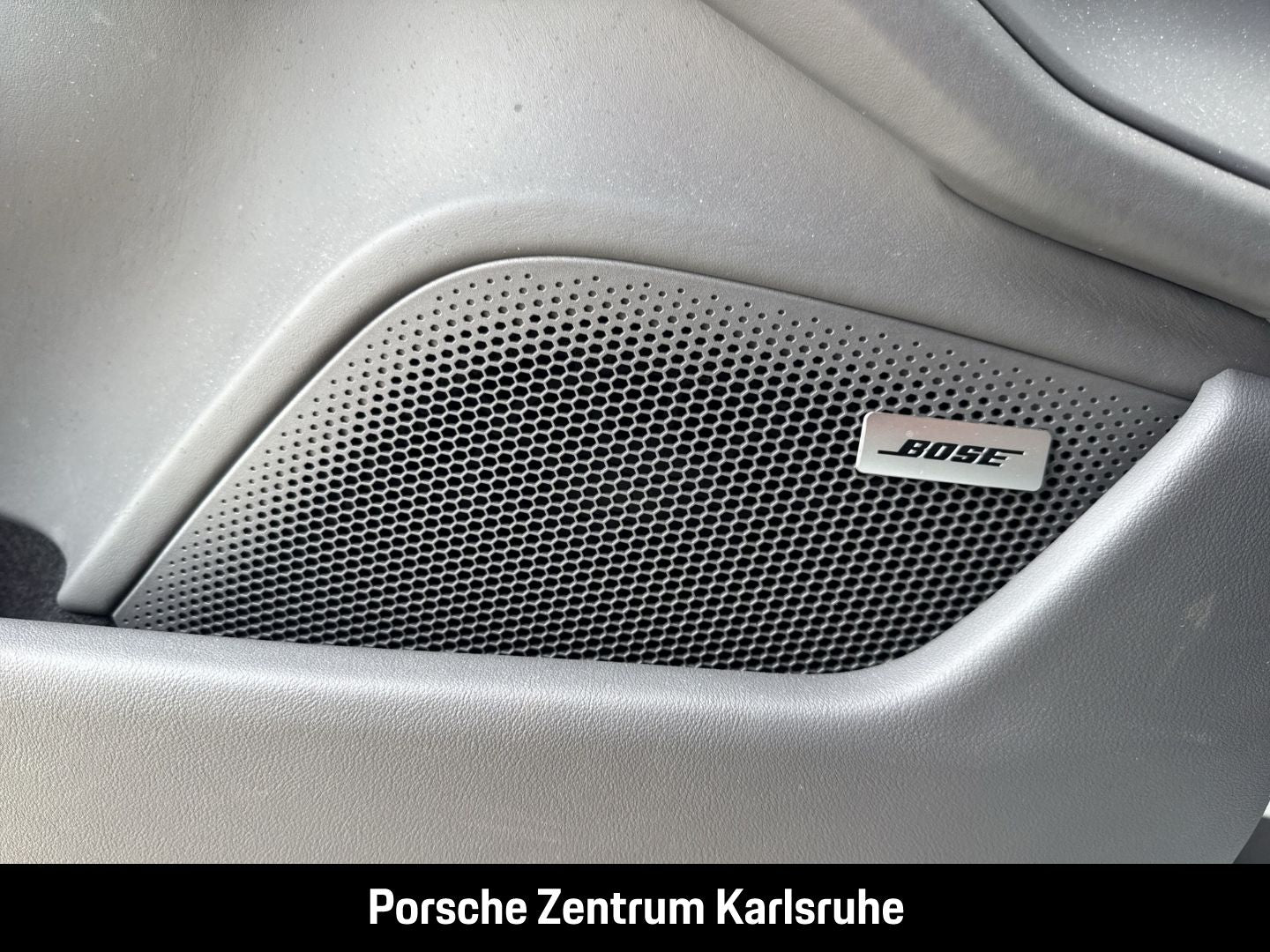Porsche Taycan 4S Sport Turismo InnoDrive Surround-View