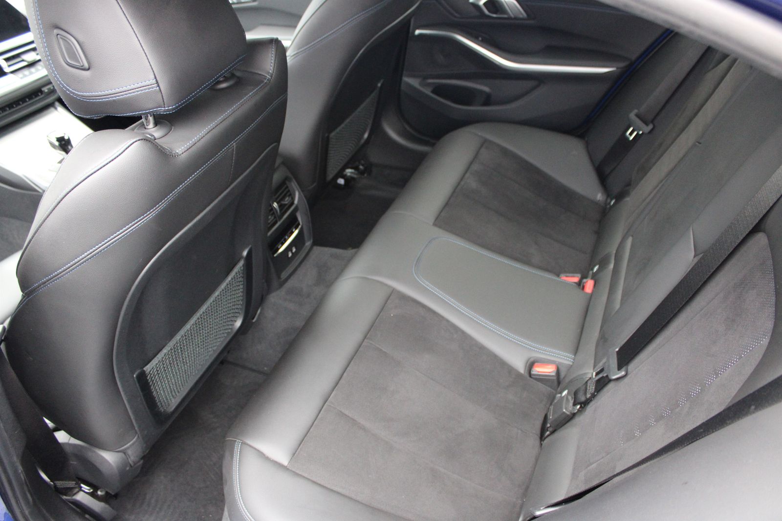BMW 320d xDrive A M Sport HiFi DAB WLAN Komfortzg.