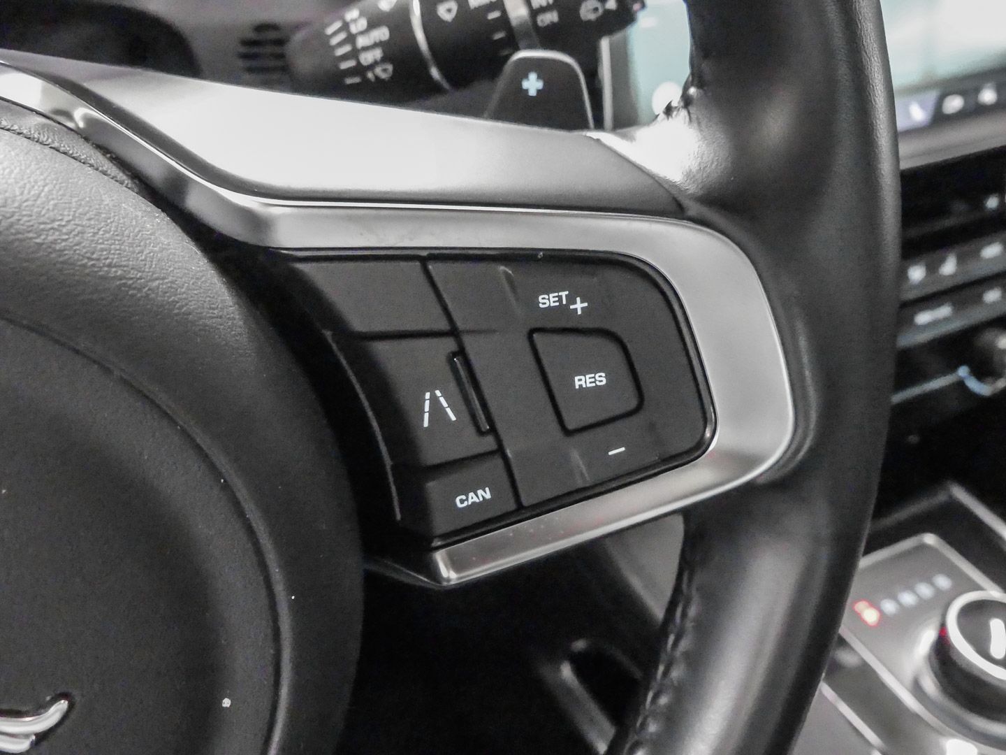Jaguar F-Pace Prestige AWD 30d EU6d-T Allrad AHK-abnehm