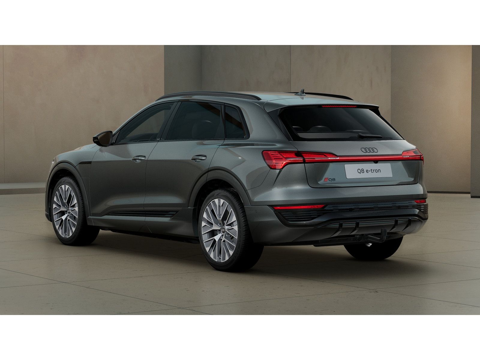 Audi Q8 50 S line - Samsaru's Car Outlet