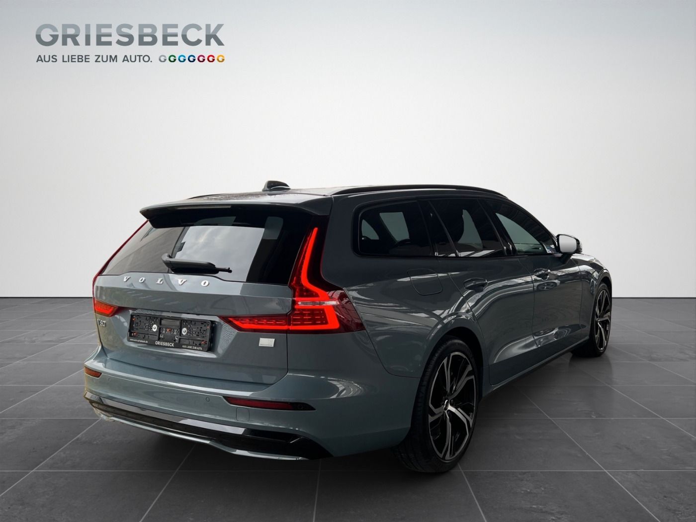 Volvo V60 T8 Plus Dark LED*AHK*4xSHZ