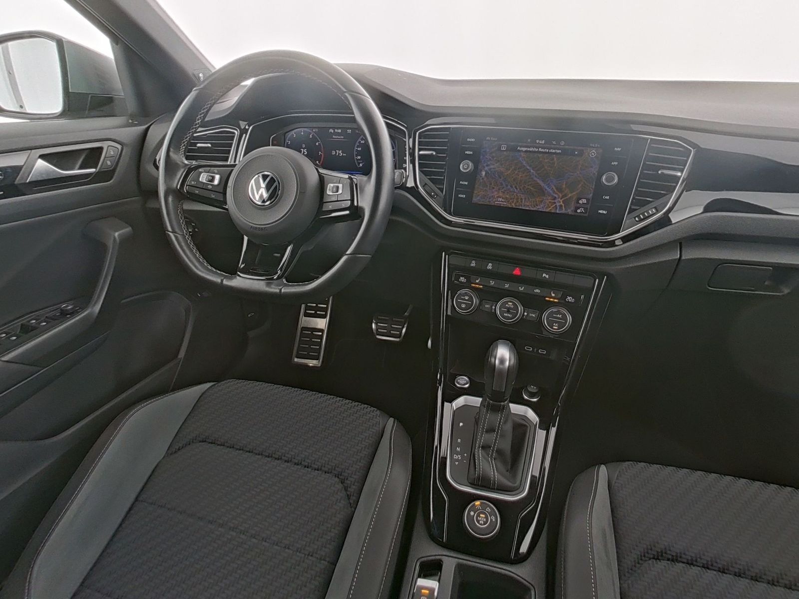 Volkswagen T-Roc R - Samsaru's Car Outlet
