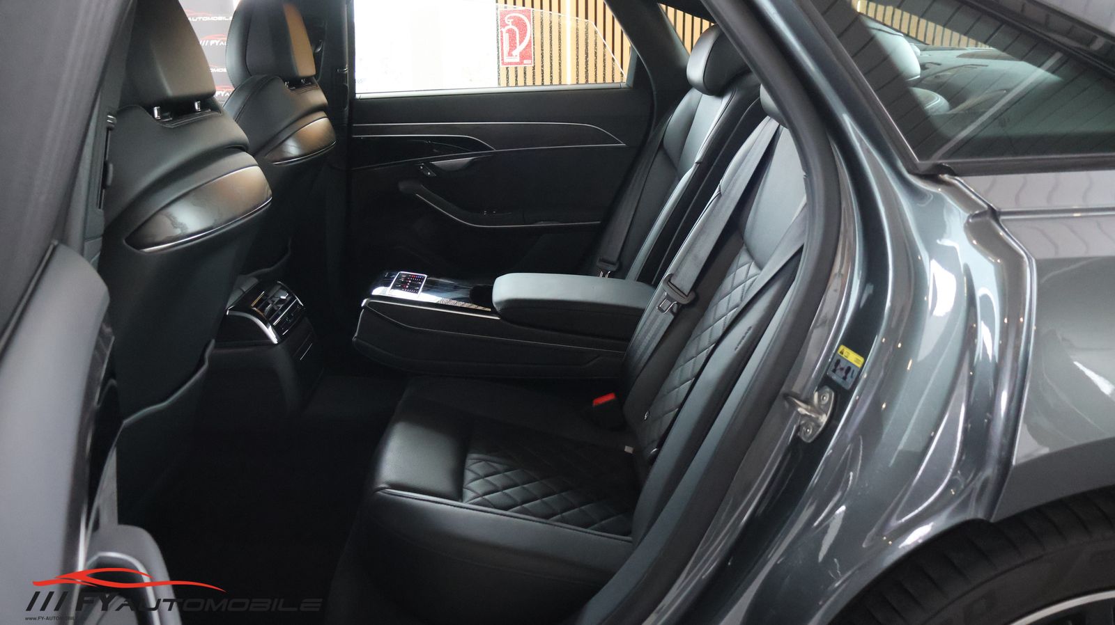Audi A8 50 TDI quattro S Line* AHK* Head Up* St. Heiz