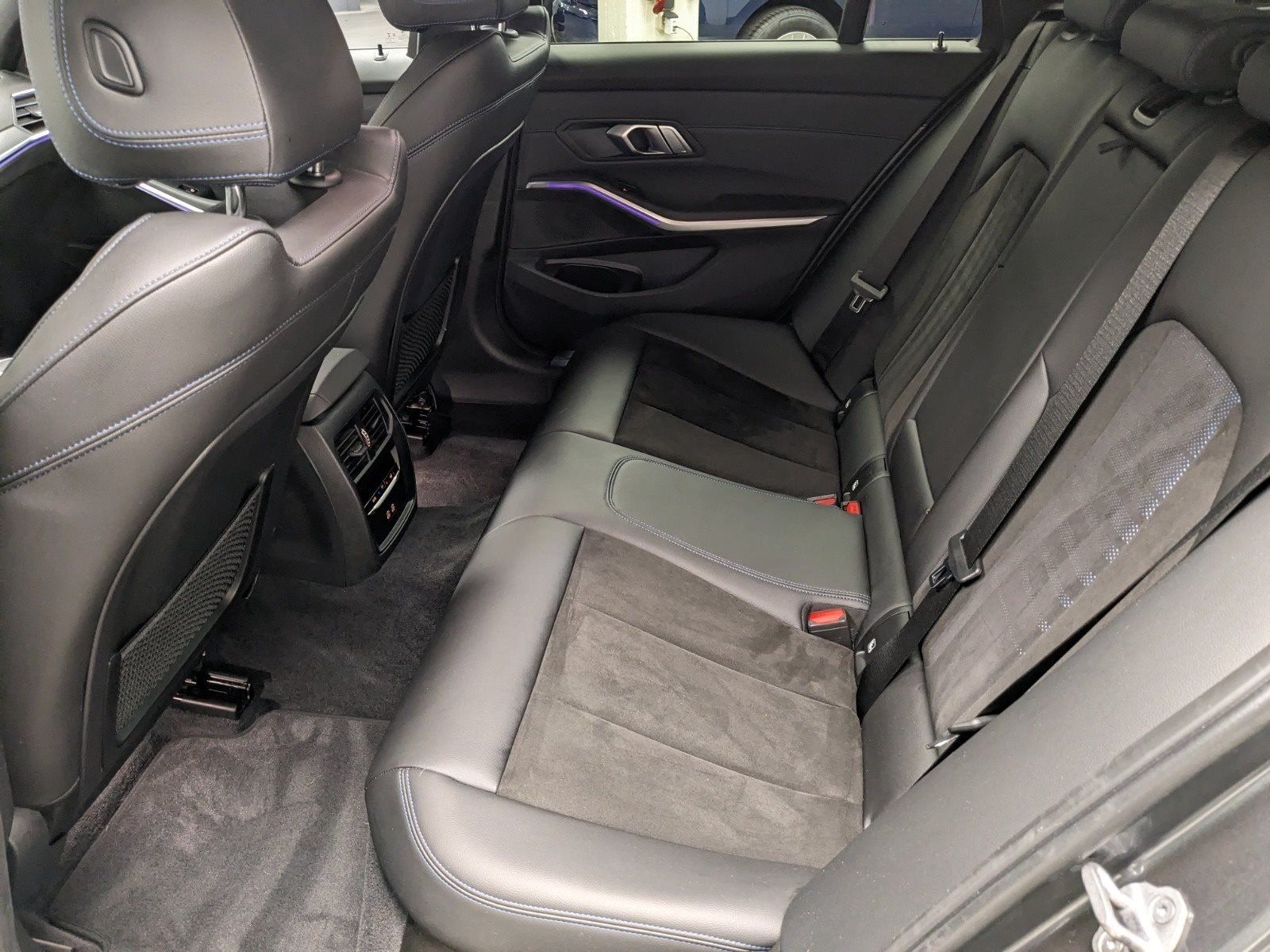 BMW 320d M Sport - Samsaru's Car Outlet