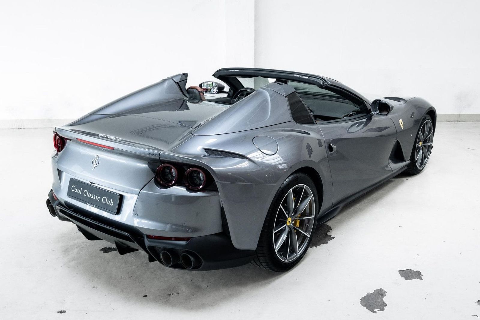 Ferrari 812 GTS - Samsaru's Car Outlet