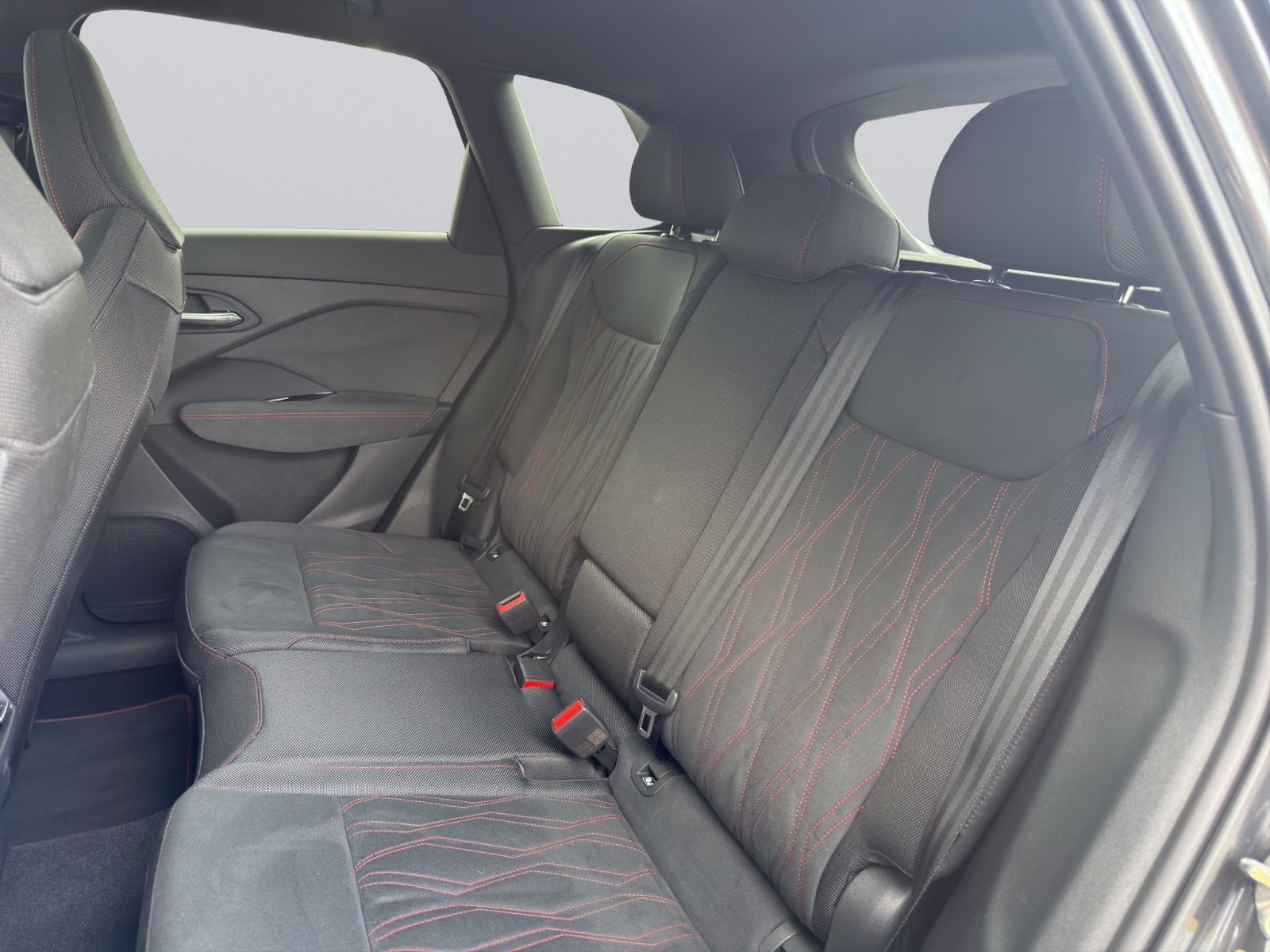 Audi Q3 e-hybrid S line TECH PRO+PANO+MATRIX+SONOS