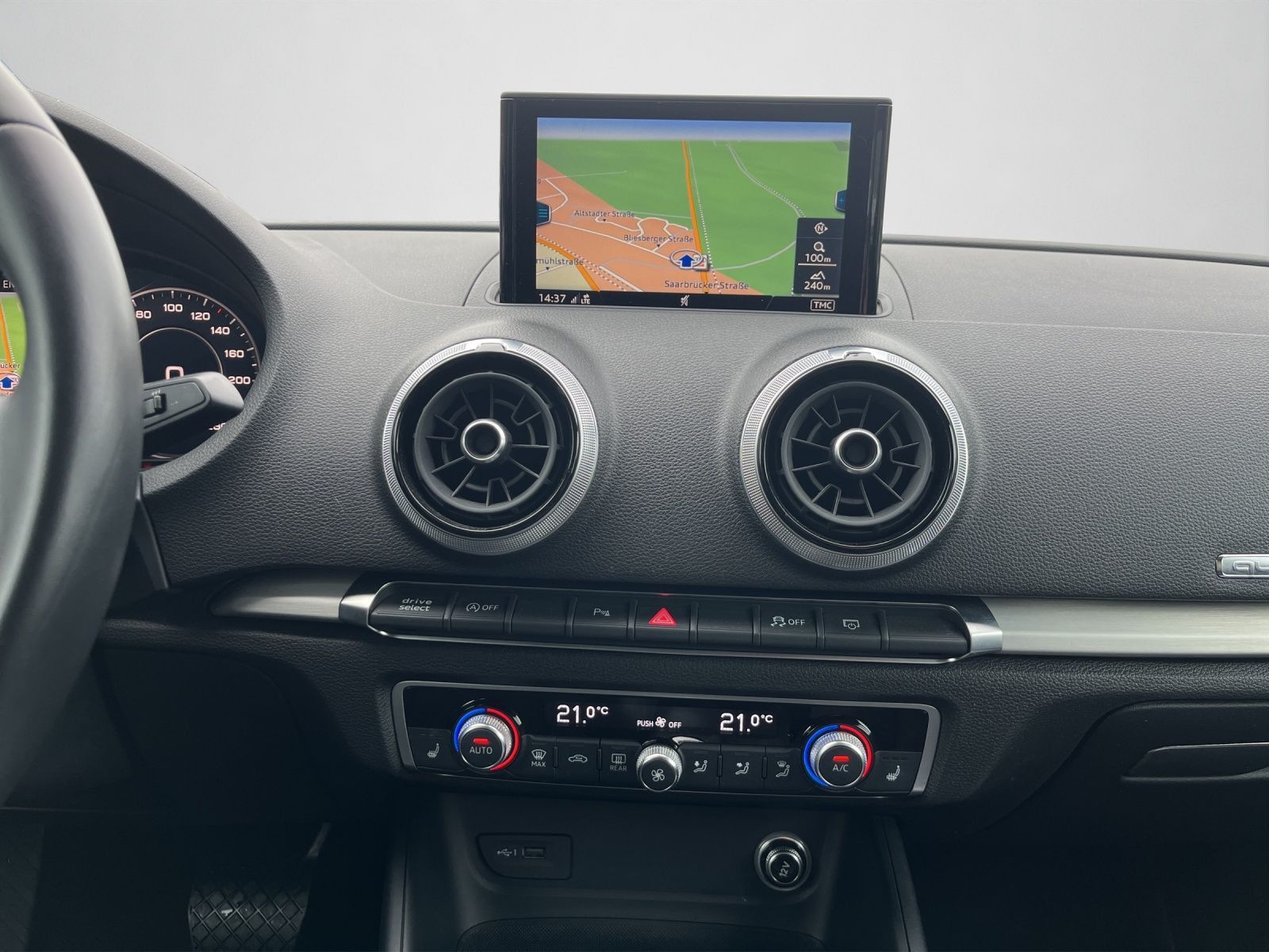 Audi A3 Limousine Sport 40 TFSI QUATTRO - Samsaru's Car Outlet