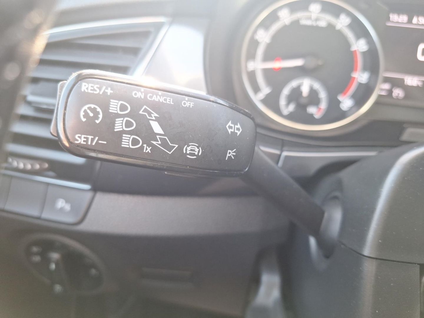 Skoda Fabia Combi 1.0 TSI DSG - Samsaru's Car Outlet