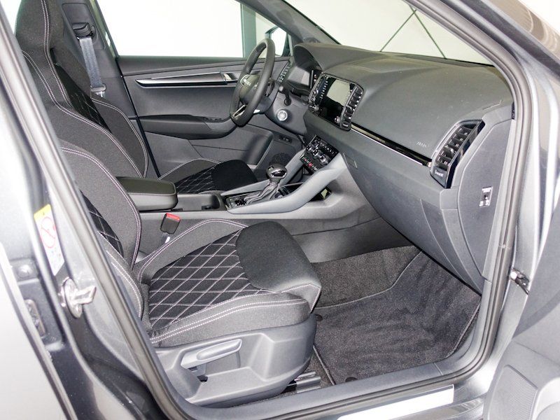 Skoda Karoq 1.5 TSI DSG Sportline *5 Jahre Garantie bi