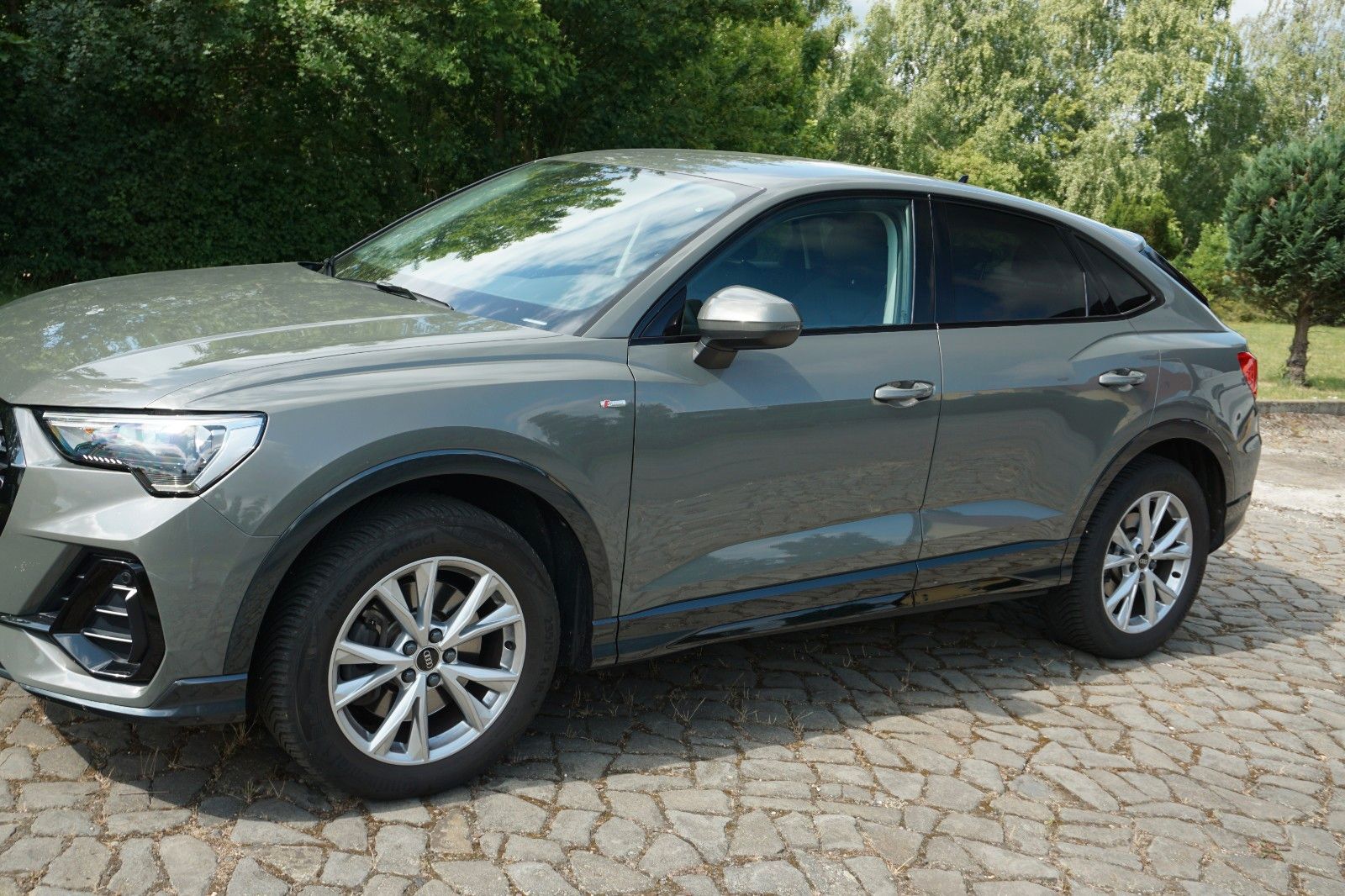 Audi Q3 Sportback 40 TFSI quattro S line - Samsaru's Car Outlet