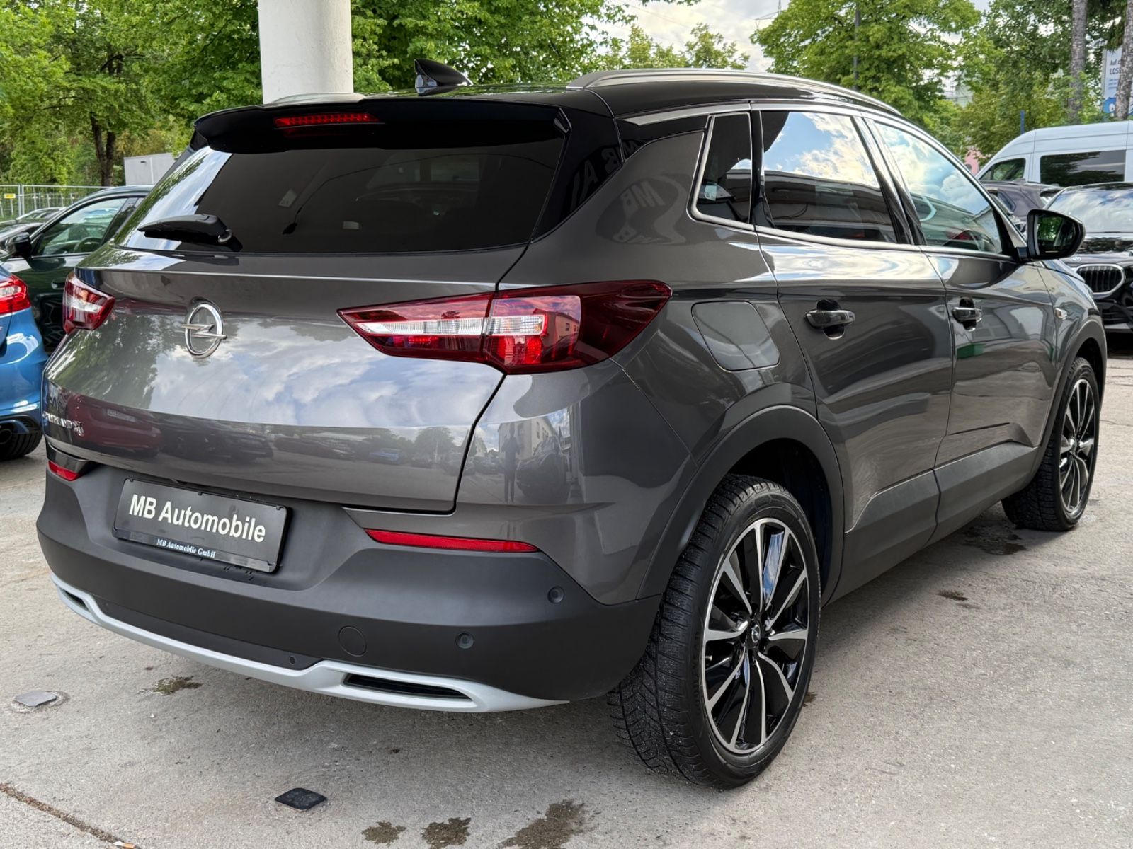 Opel Grandland X - Samsaru's Car Outlet