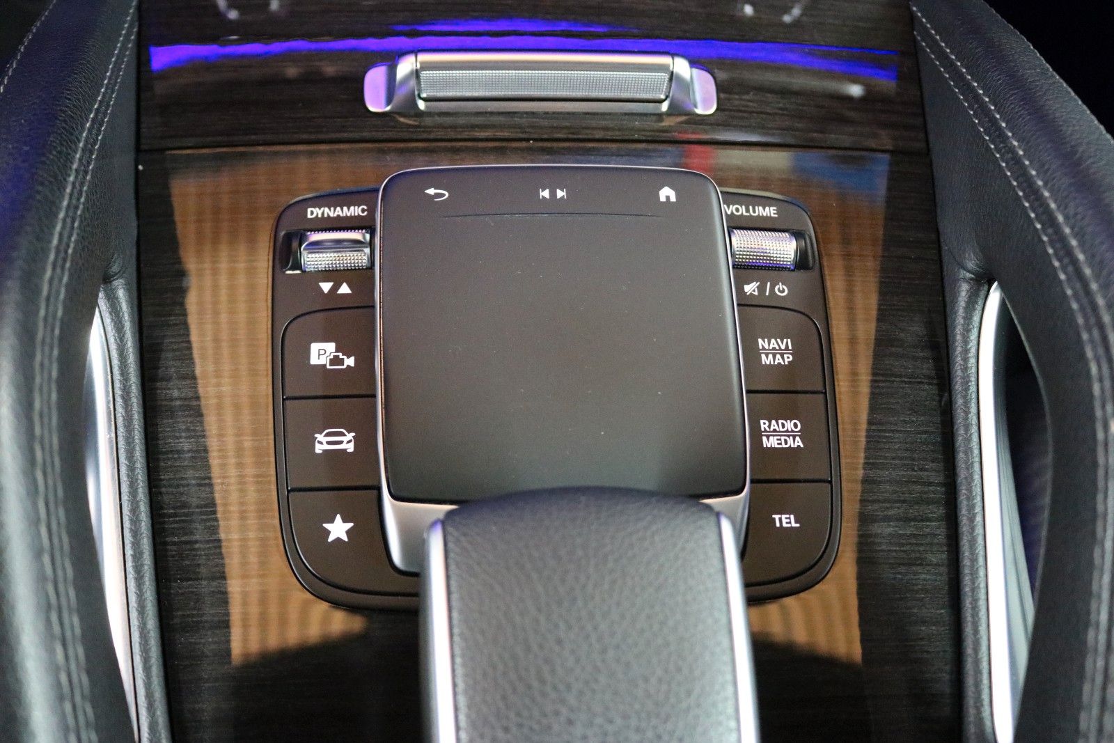 Mercedes-Benz GLE 350 DE 4M AMG-LINE"PANO"DTR+"MASSAGE"SOUND"