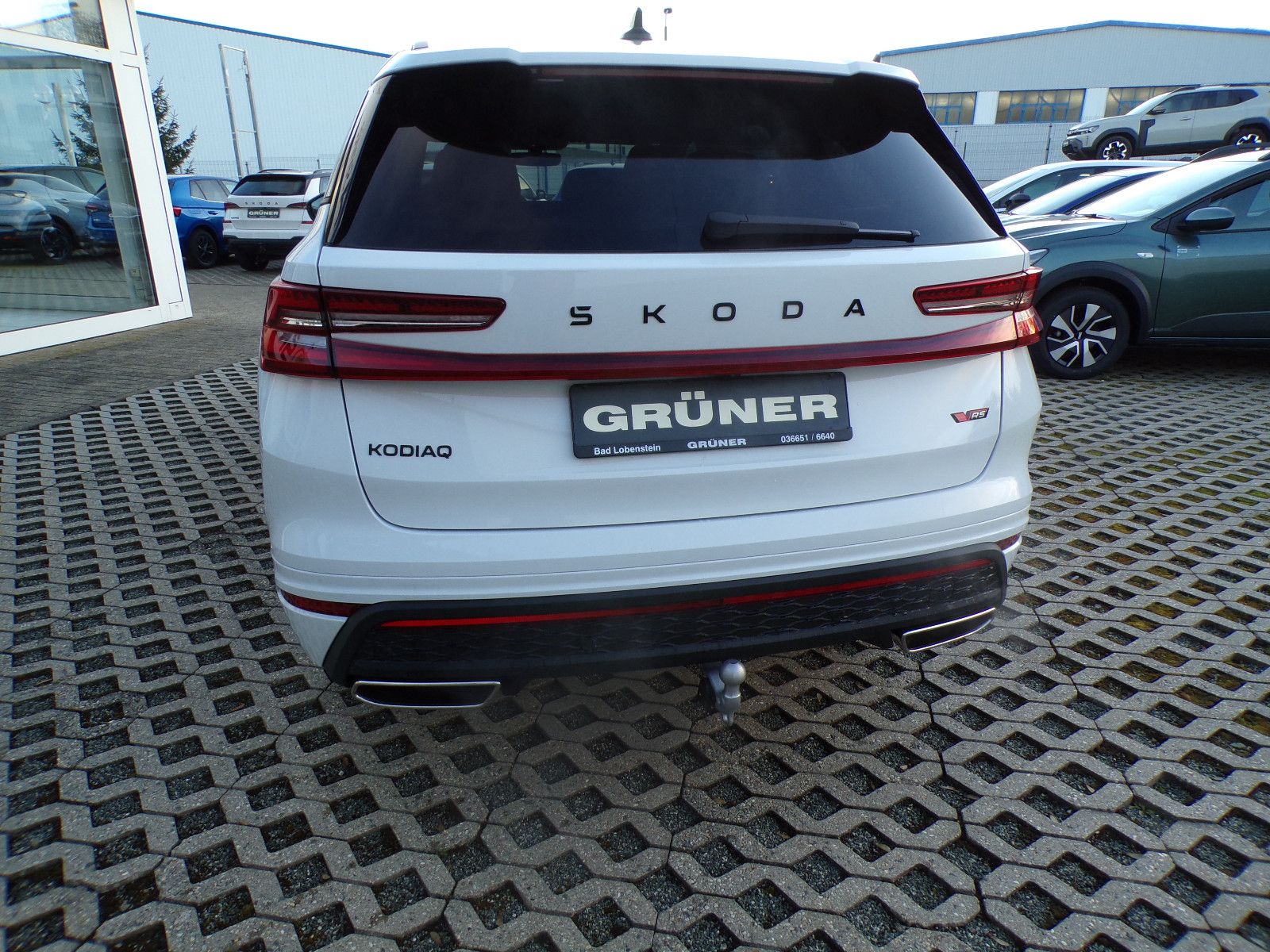Skoda Kodiaq 2.0TSI 195kW 4x4 RS,SHZ,MATRIX,AHK,5JGar