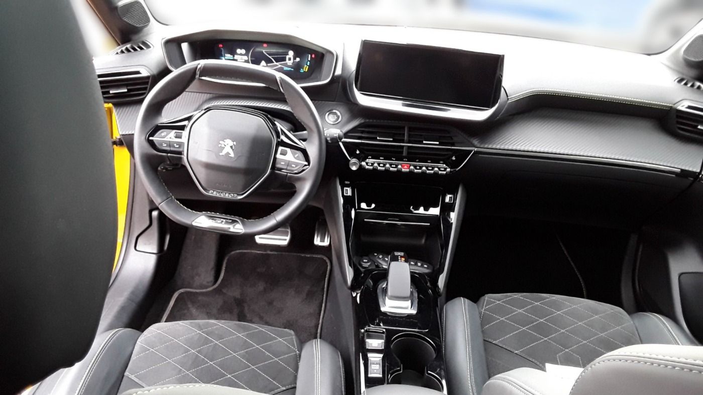 Peugeot 208 e- GT - Samsaru's Car Outlet