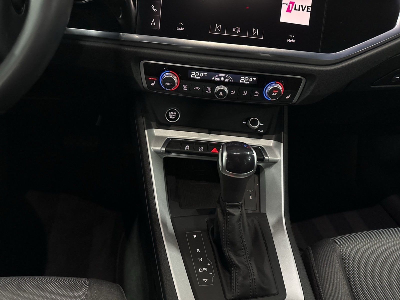 Audi Q3 40 quattro advanced KAMERA ALU18" eKLAPPE NAV