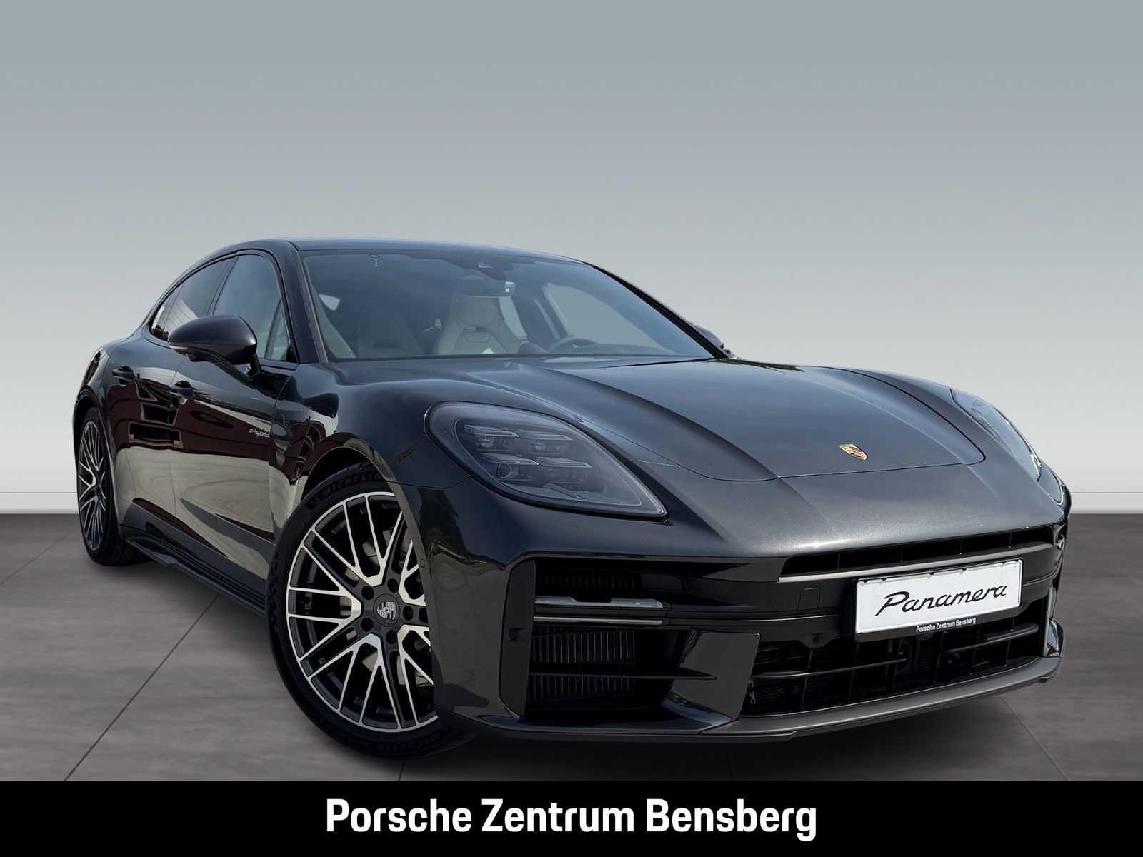 Porsche Panamera 4 E-Hybrid