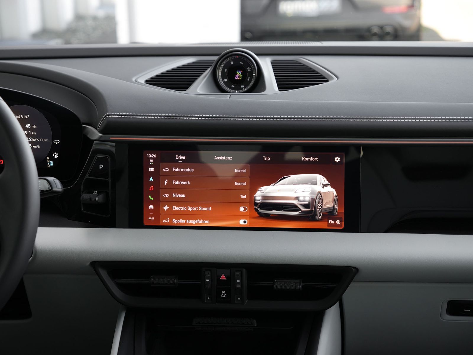 Porsche Macan 4 ACC-LUFTF.-PANO-BOSE-22"RS-LEDER KREIDE