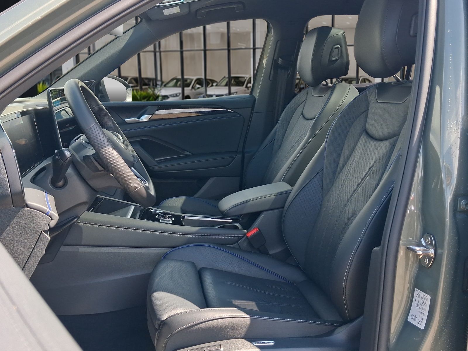 Volkswagen Tiguan 1,5 l eHybrid DSG R-Line
