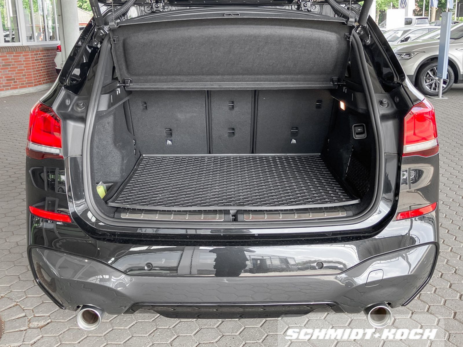 BMW X1 20i xDrive M Sport - Samsaru's Car Outlet