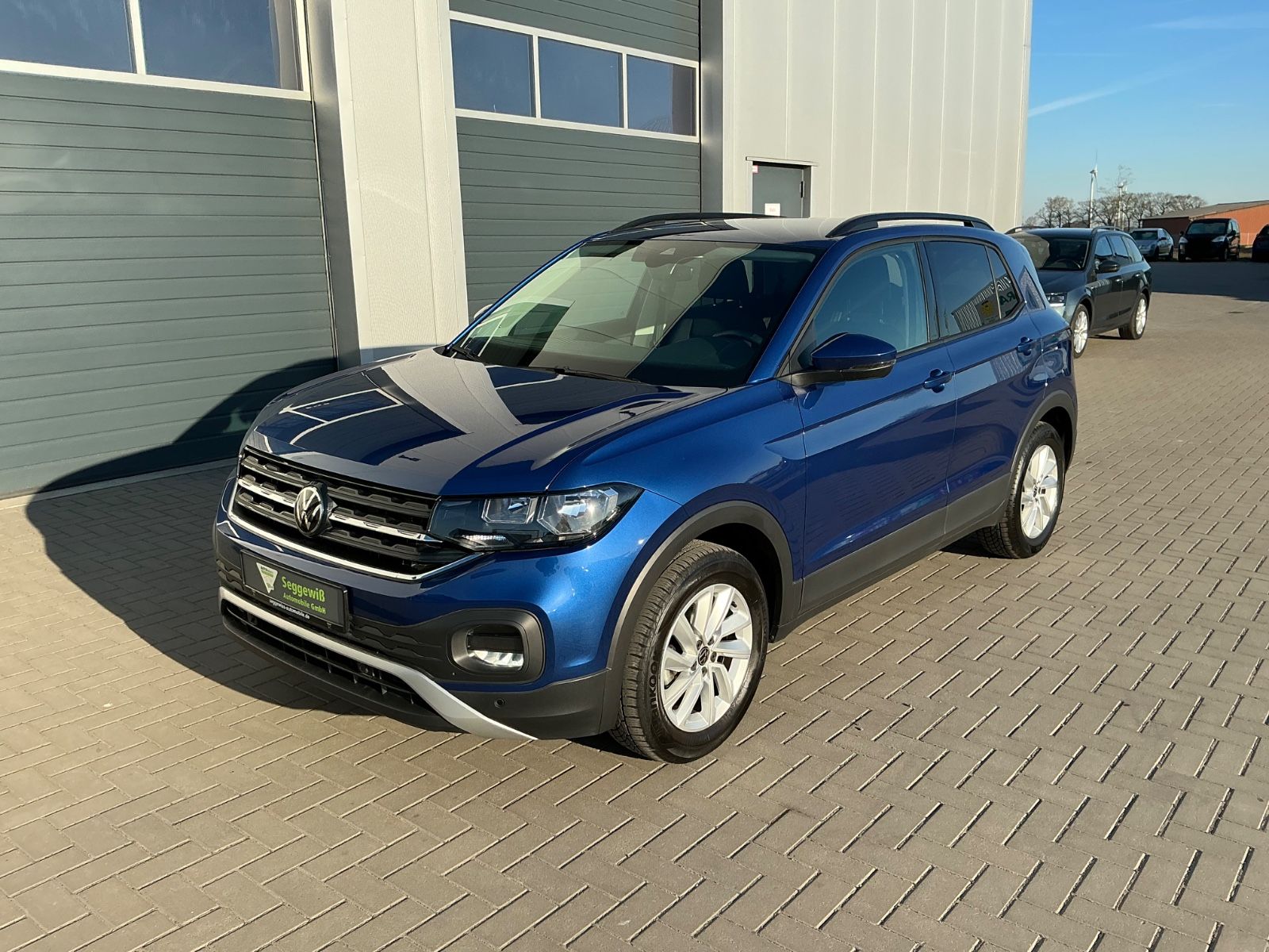 Volkswagen T-Cross Life - Samsaru's Car Outlet