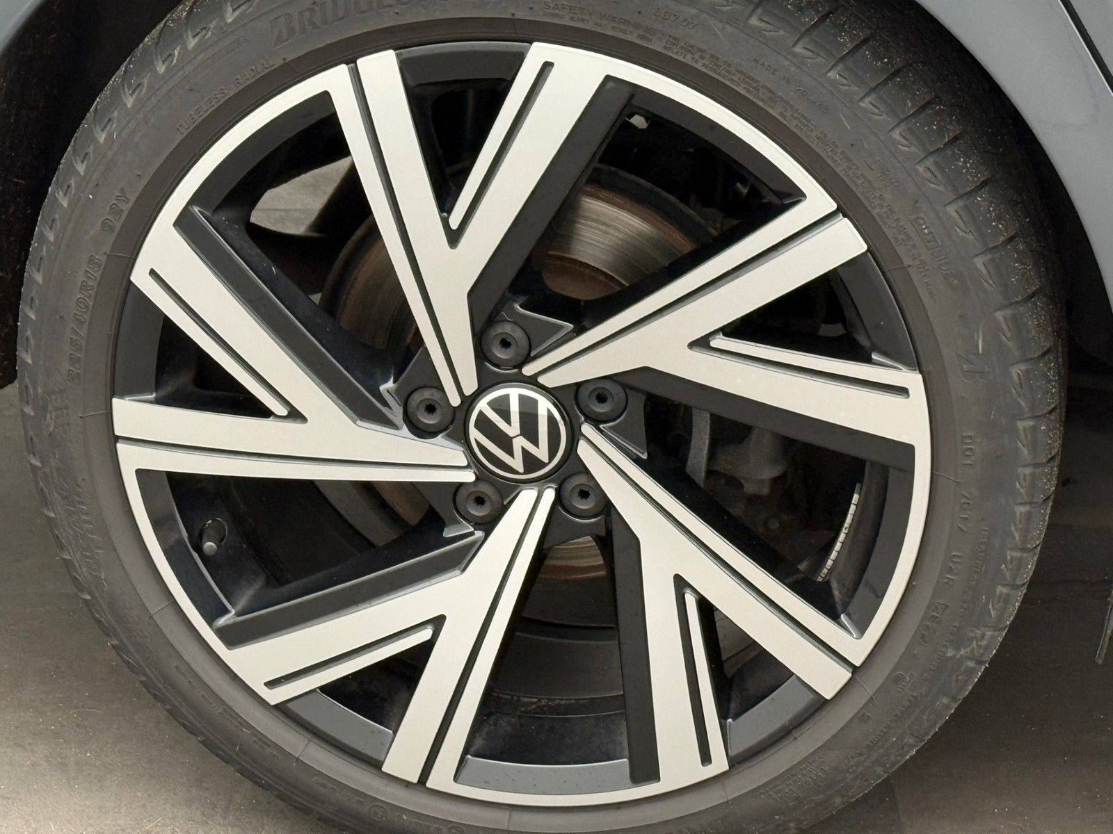 Volkswagen Golf Variant 2.0 TSI DSG 4M R-Line BlackPanoAHK