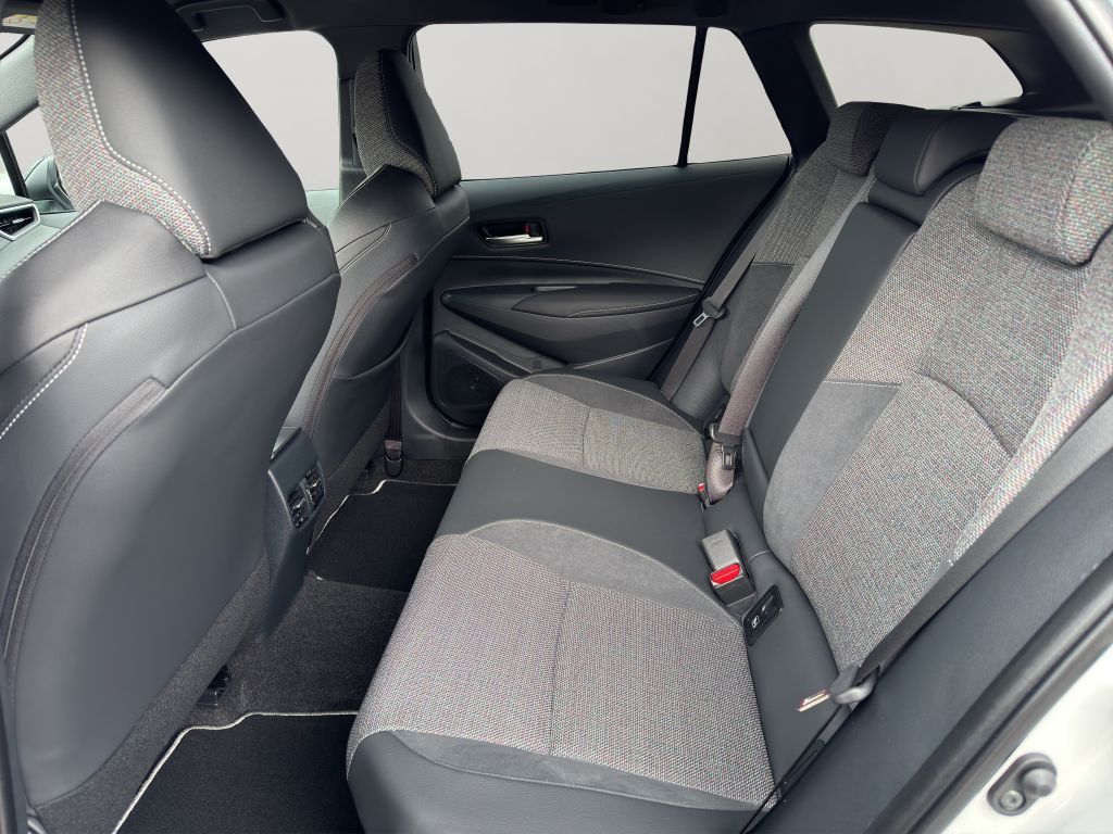 Toyota Corolla 1.8 Hybrid TS Teamplayer*