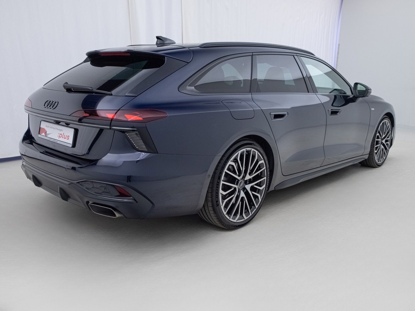 Audi A6 Avant TFSI 150 kW S-TRO*MATRX*S-LINE*AHK*PANO