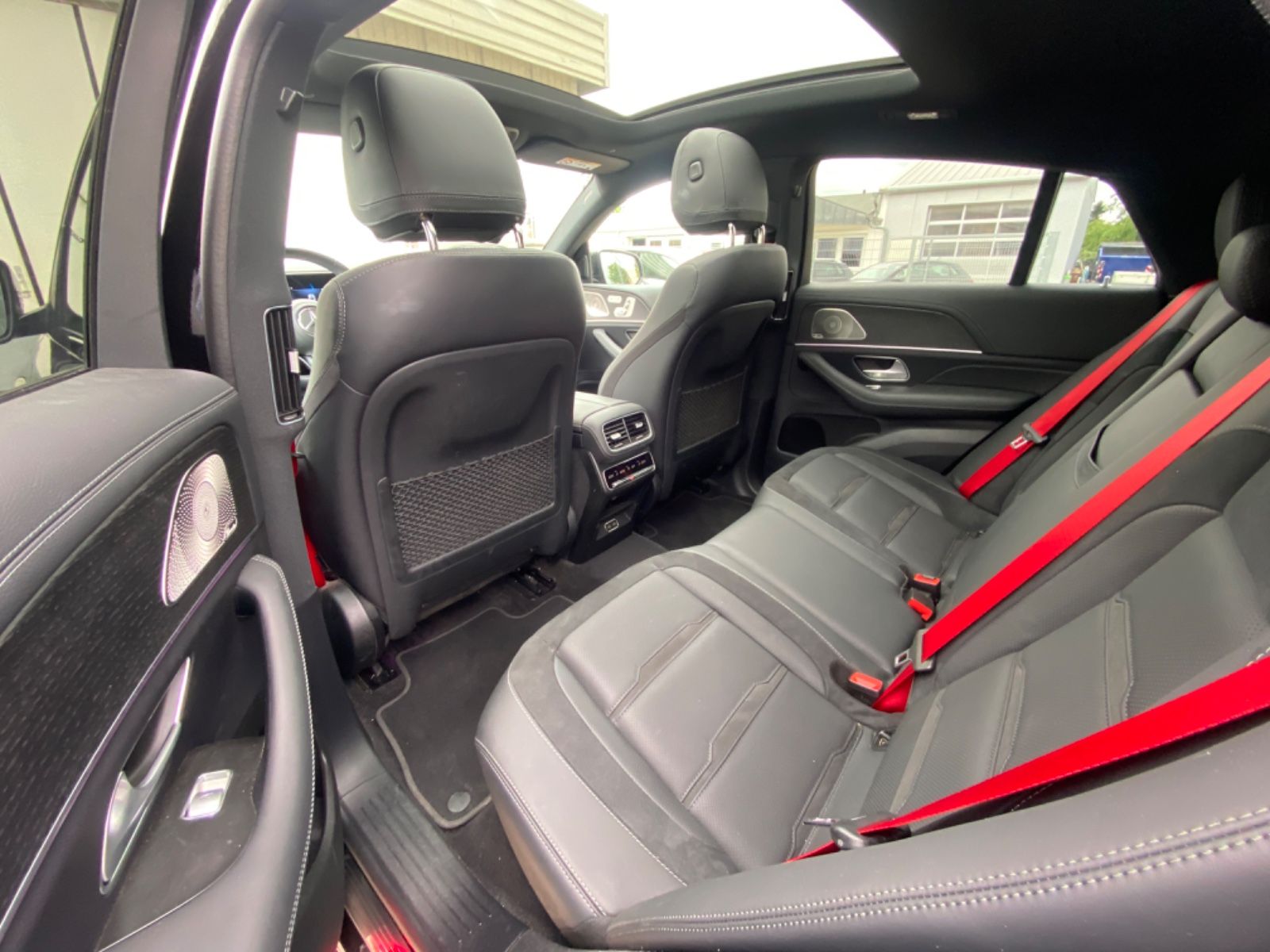 Mercedes-Benz GLE53 AMG Coupe 4Matic+ Massage_360_Airm_Keyless