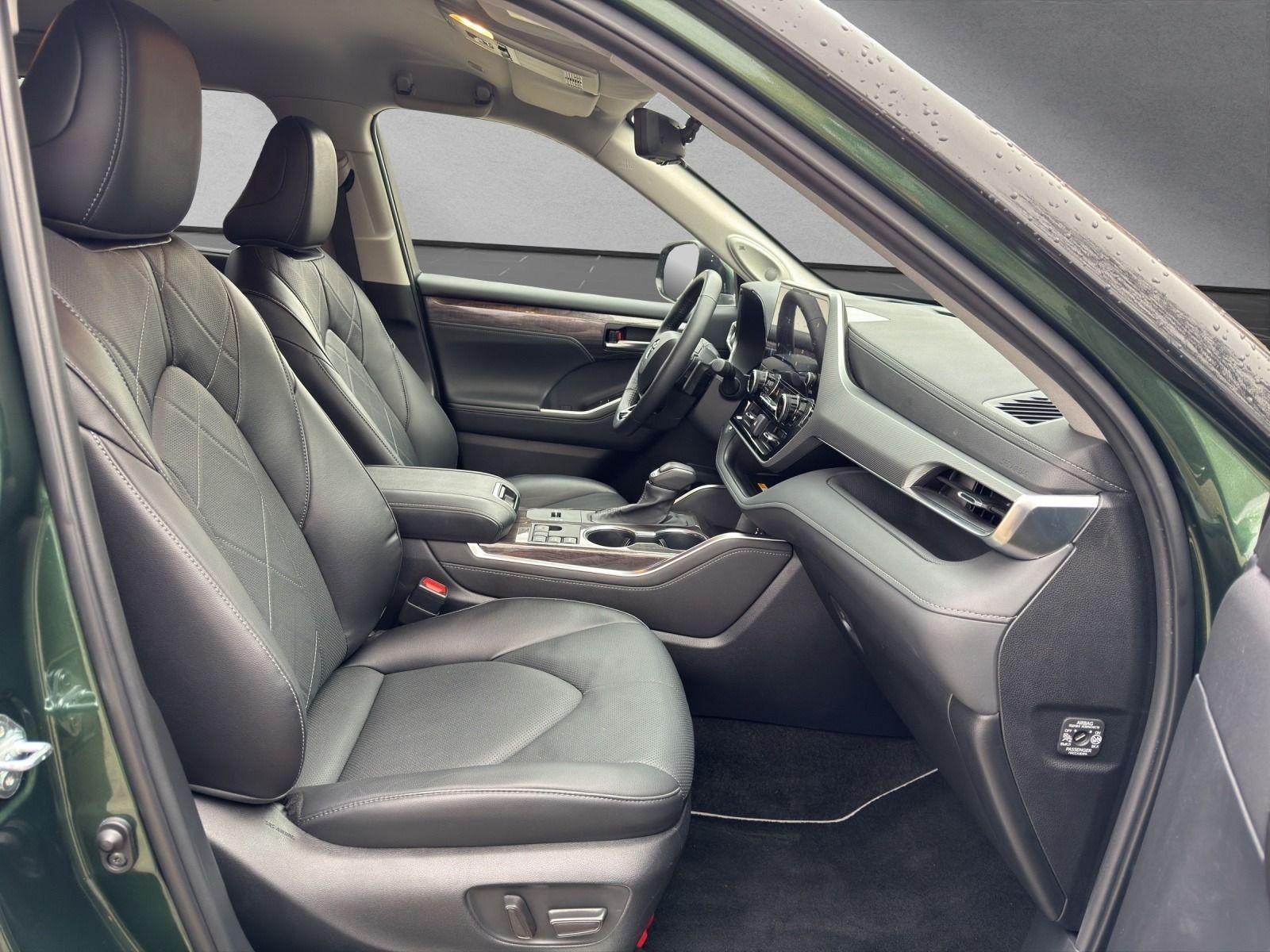 Toyota Highlander Hybrid Luxury 7 SITZER+LEDER+HuD+JBL