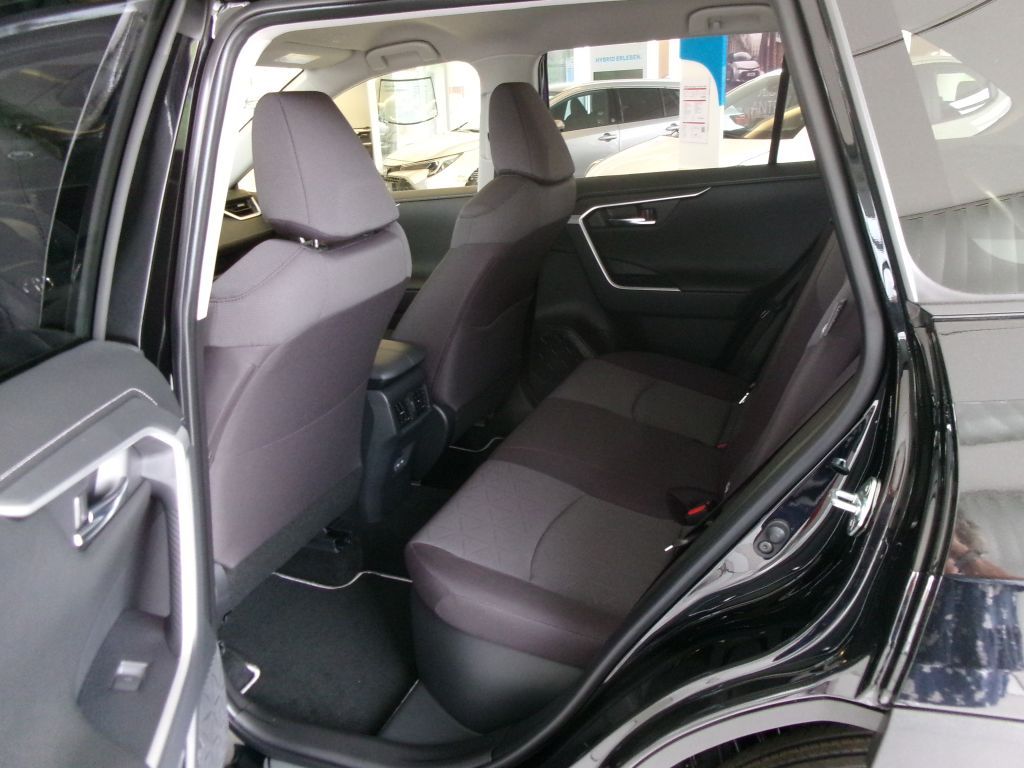 Toyota RAV 4 2.5 4x2 Hybrid Teamplayer