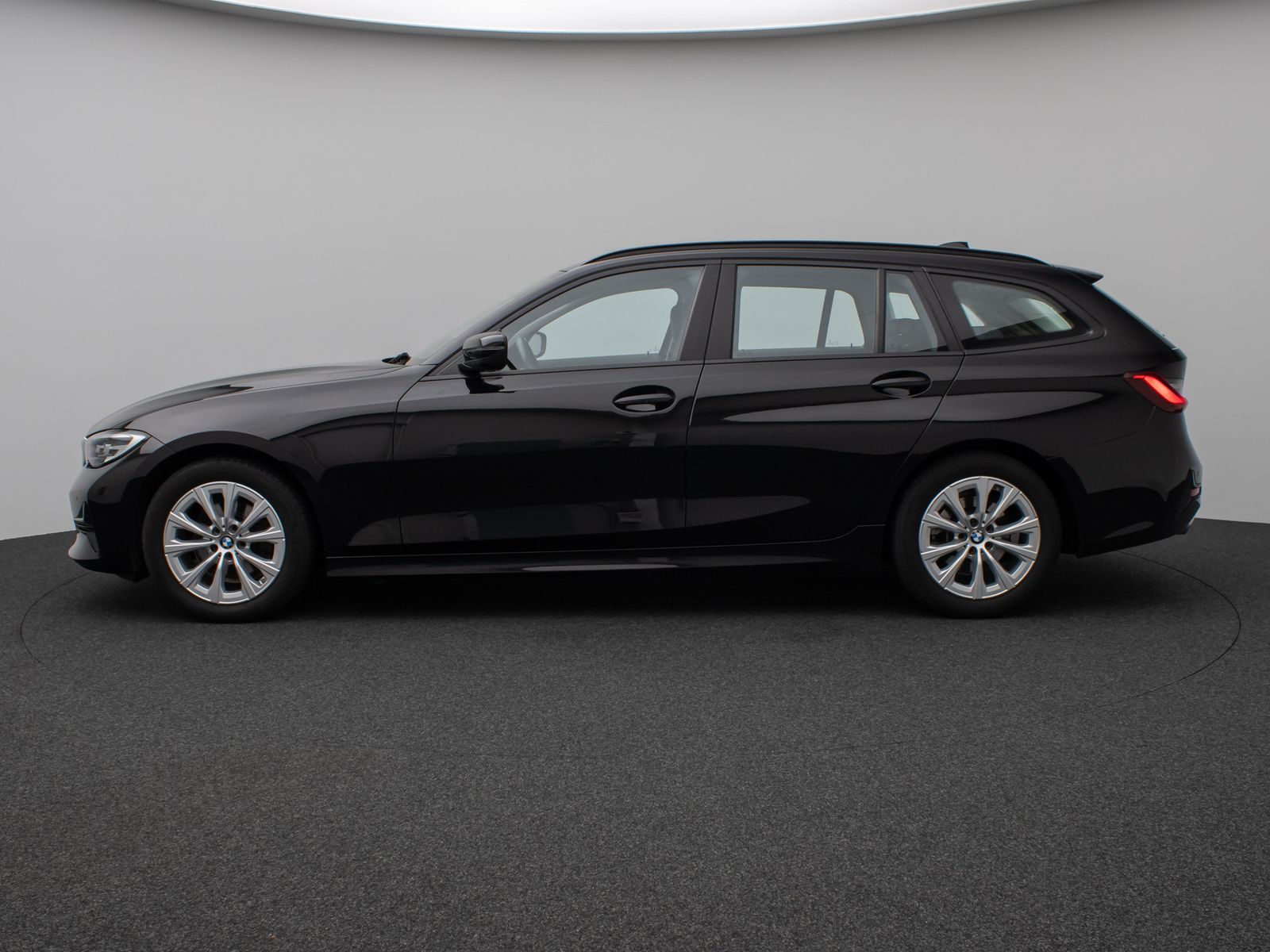 BMW 320d Sport - Samsaru's Car Outlet