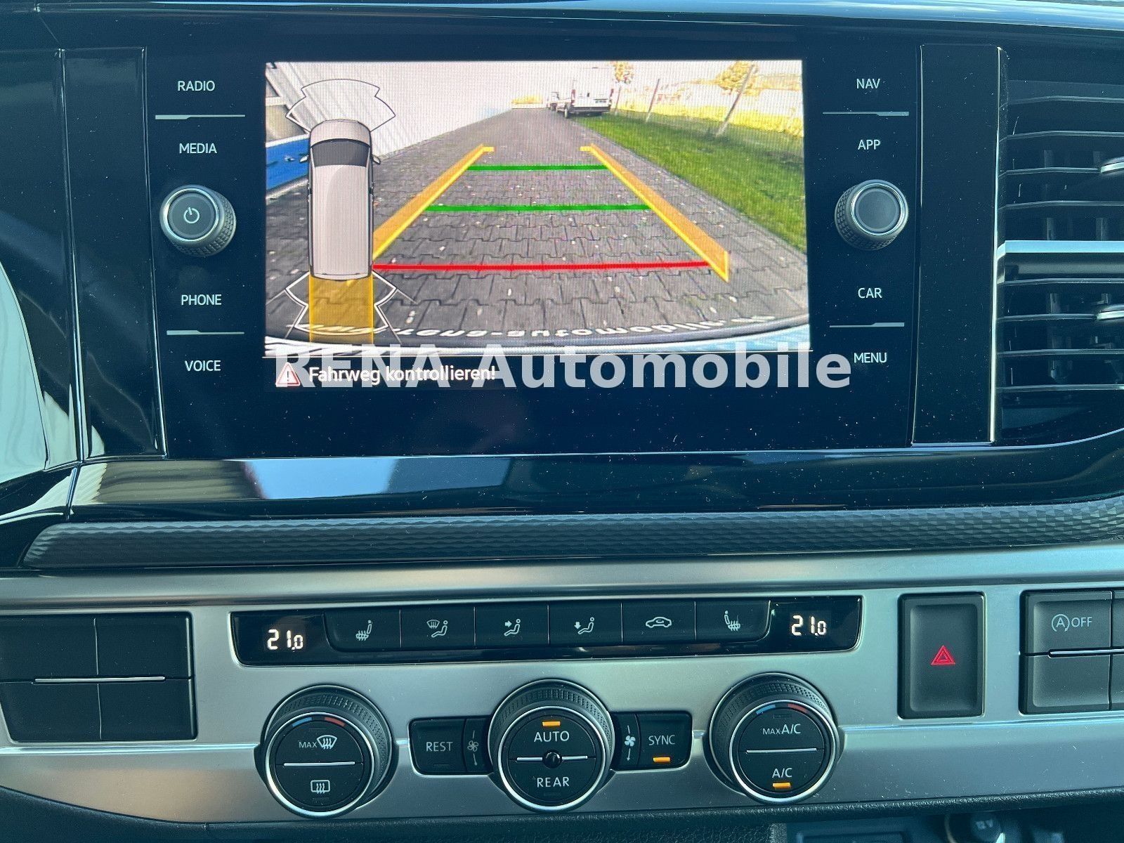 Volkswagen T6 Multivan 4motion - Samsaru's Car Outlet