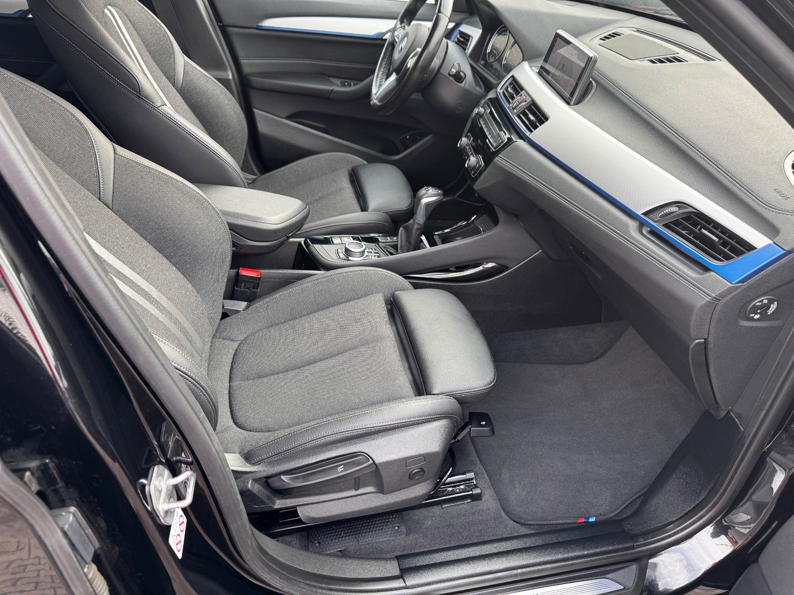 BMW X1 xDrive 25 e M Sport - Samsaru's Car Outlet