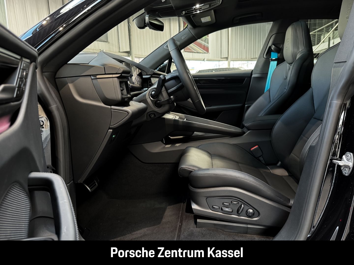 Porsche Macan Electric 4S