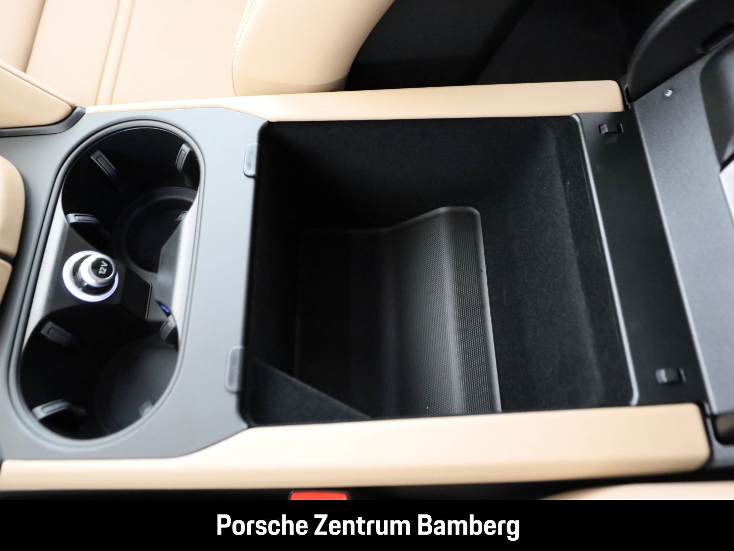 Porsche Cayenne E-Hybrid/ 22 Zoll/ Massage/ AHK/ ACC uvm