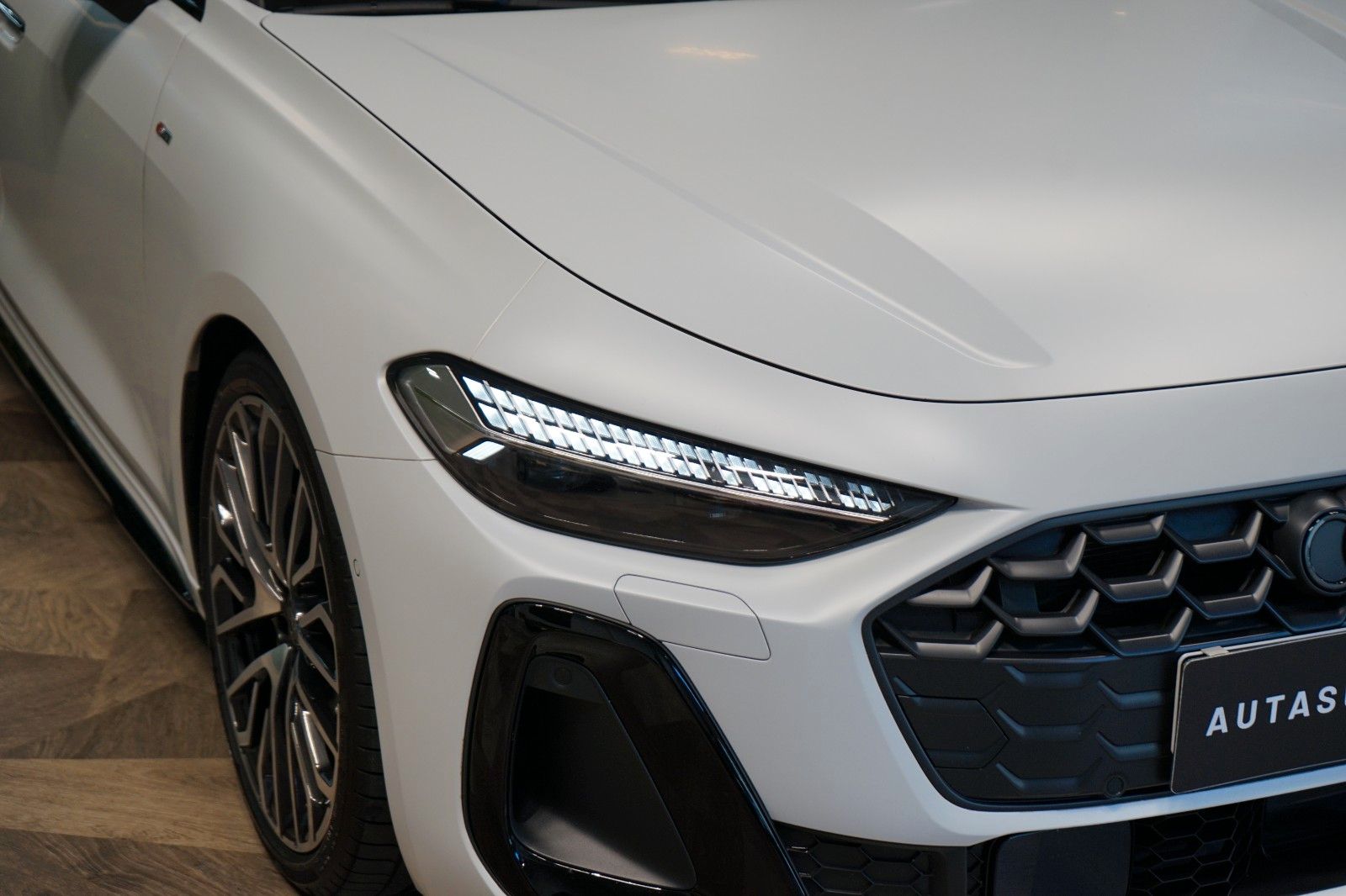 Audi A5*40 TDI*S-LINE*AUX.HEA*360*HUD*B&O*52.066€NETT