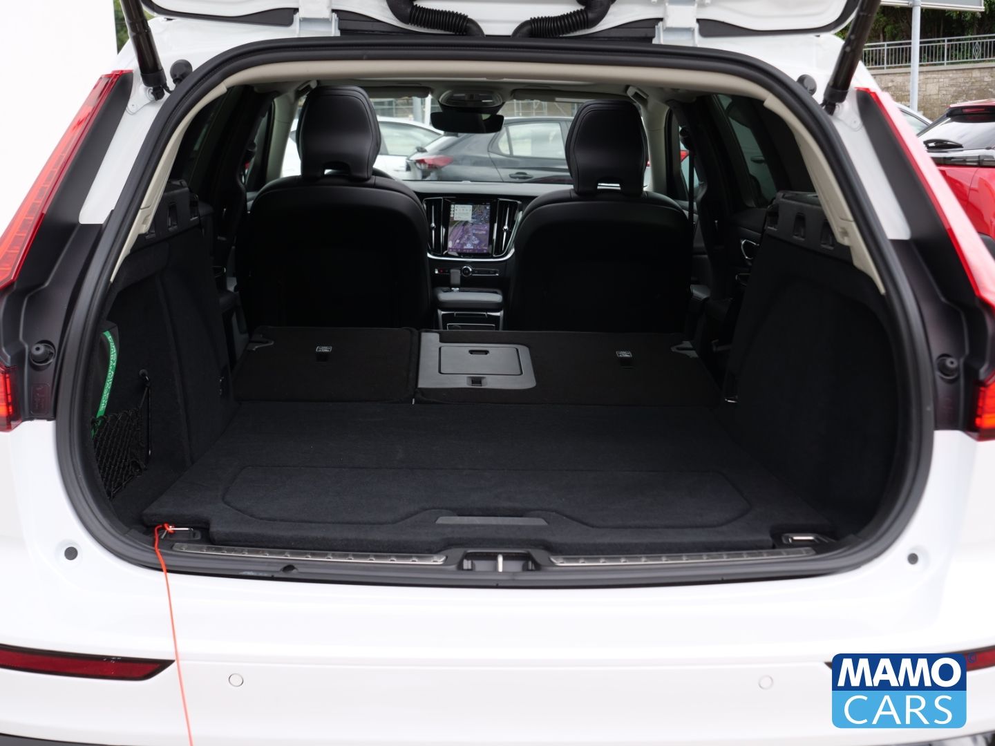 Volvo V60 T6 AWD Recharge Ultra Dark ACC/AHK/360°/PANO