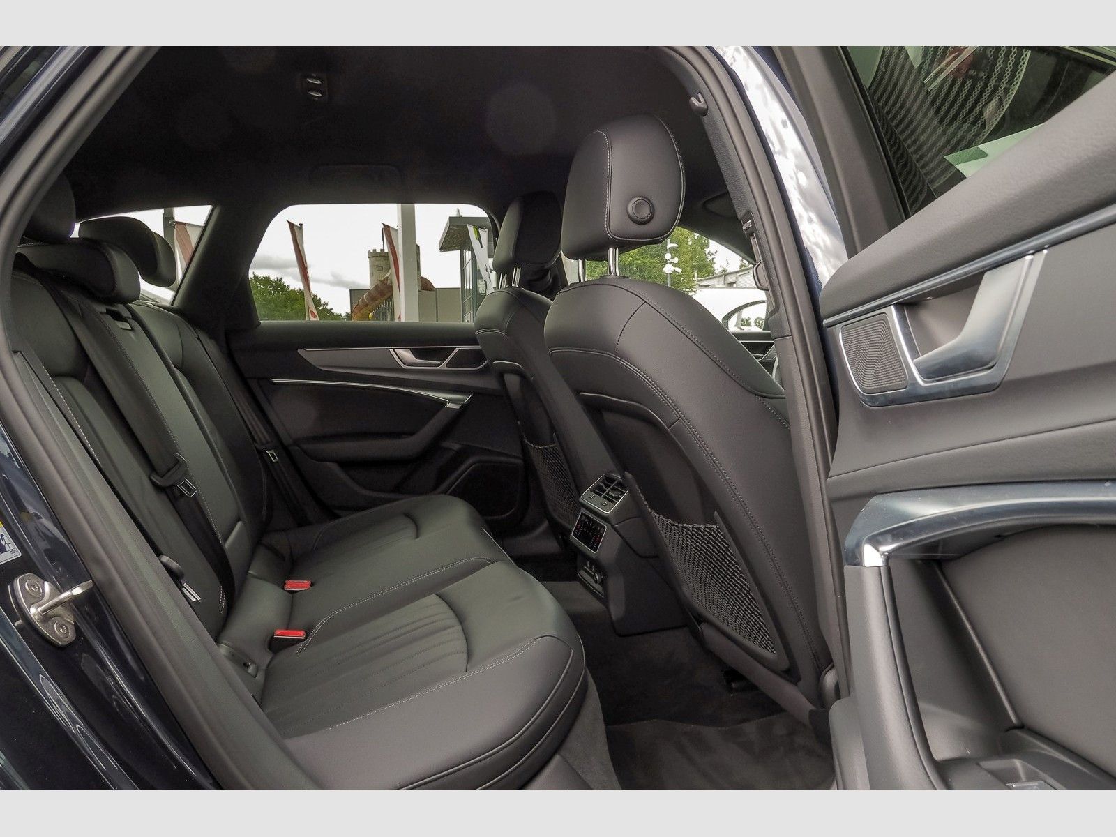 Audi A6 Avant 40TDI S line Black - Samsaru's Car Outlet
