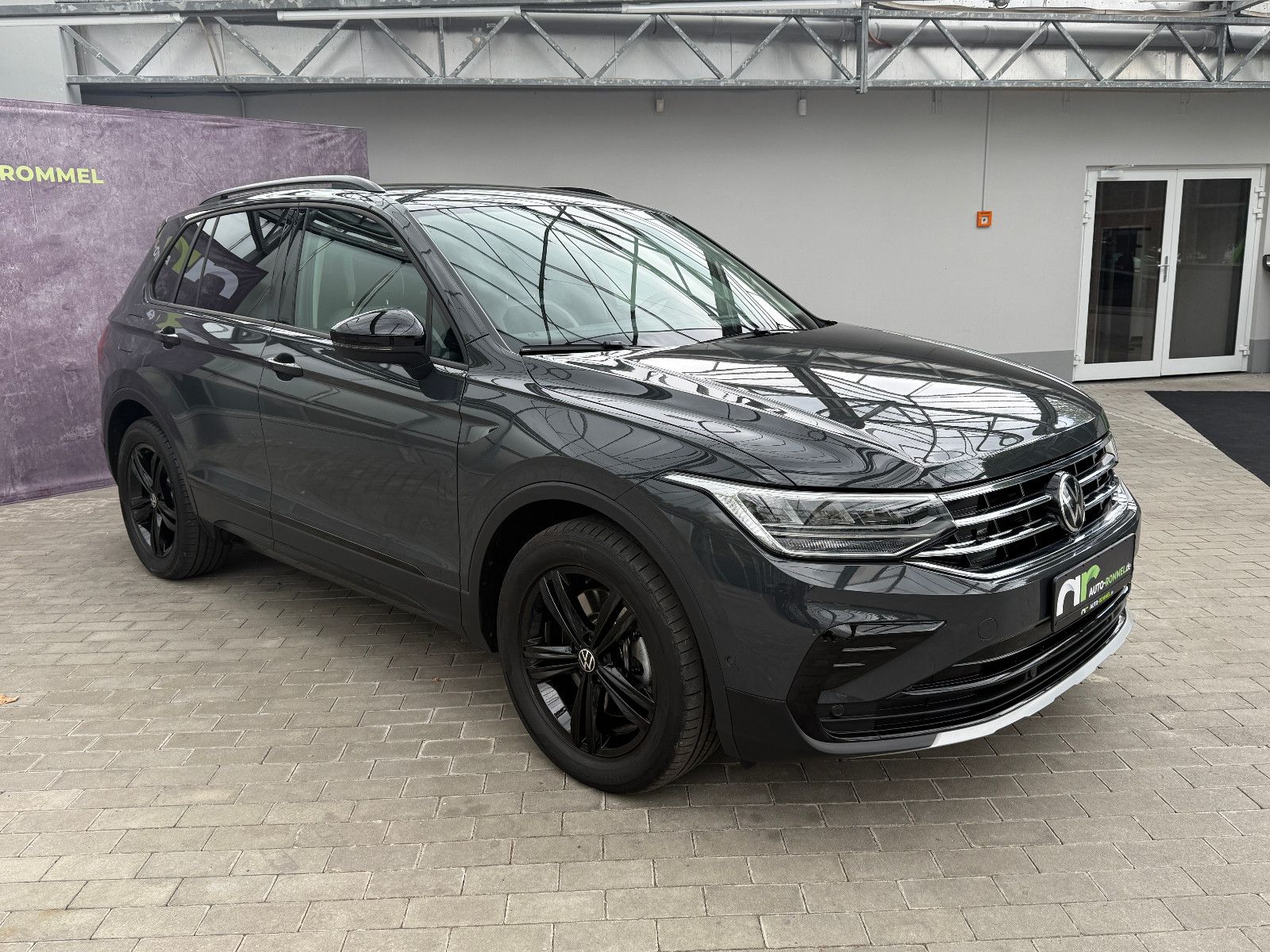 Volkswagen Tiguan TDI DSG 4m Urban Sport - Samsaru's Car Outlet