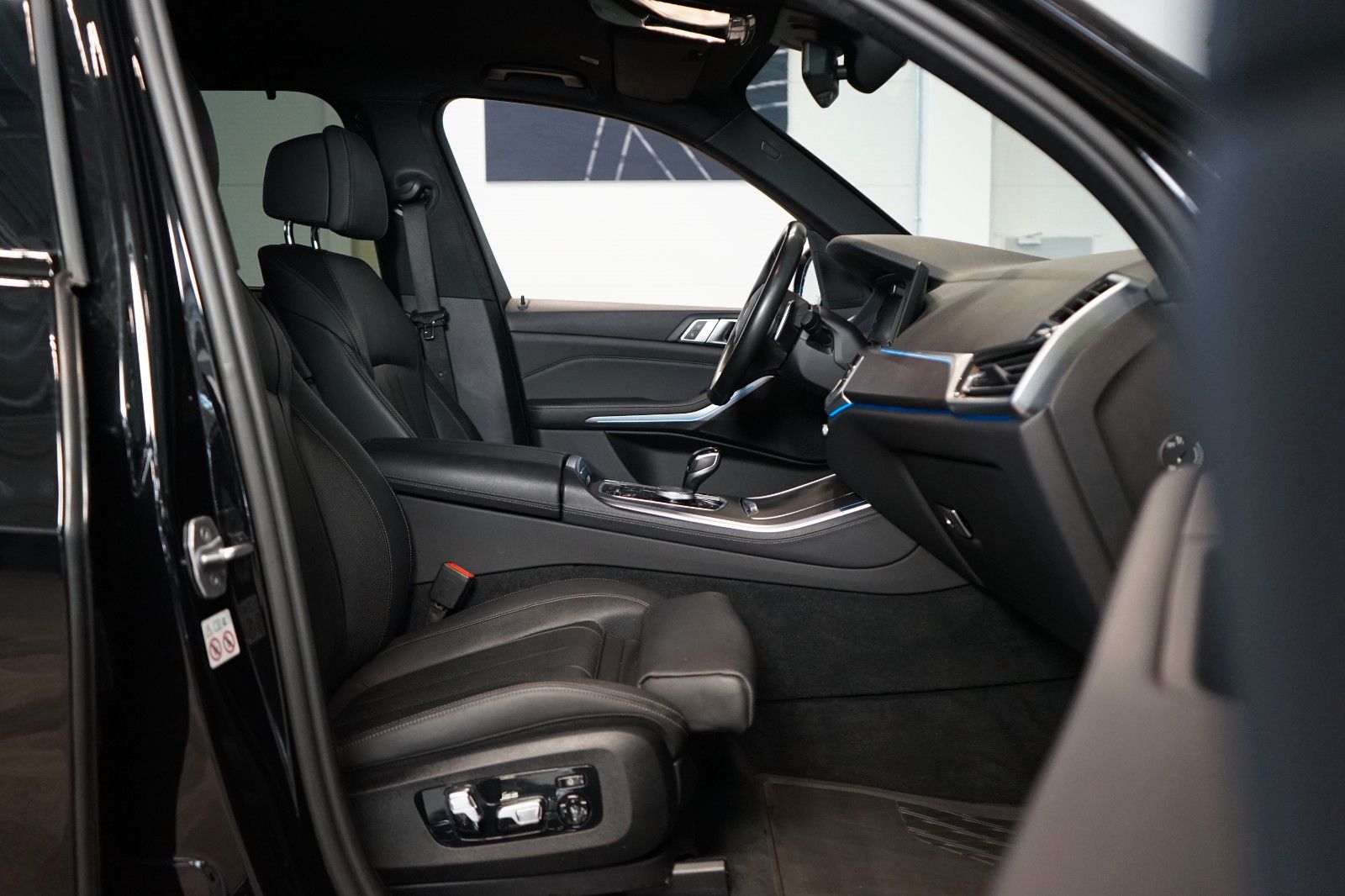 BMW X5 45e*290kW*LASER*AIR-SUSP*TOW*48.264€ NETTO