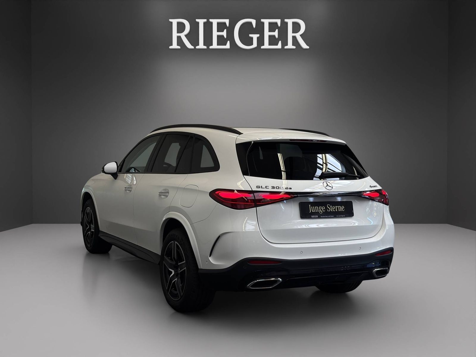 Mercedes-Benz GLC 300 de AMG 4M Pano*HUD*NIGHT*Burmester*AHK*+