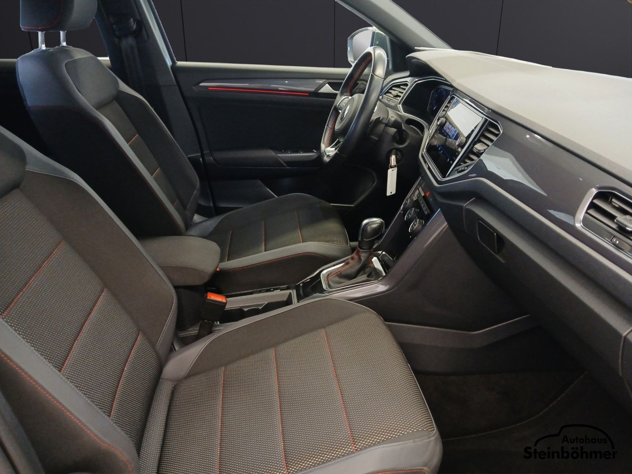 Volkswagen T-ROC Sport 1.5TSI DSG - Samsaru's Car Outlet