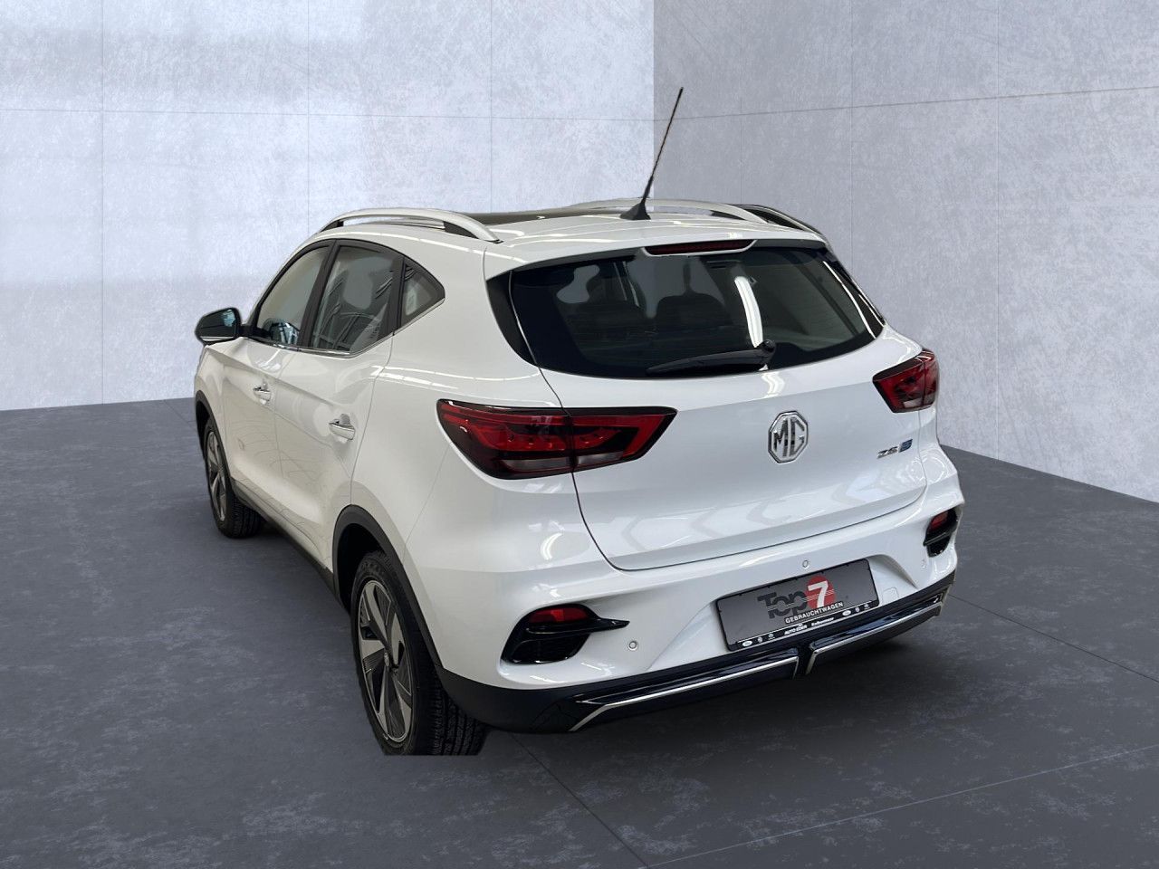 MG ZS Luxury Bluetooth Navi LED Klima Einparkhilfe