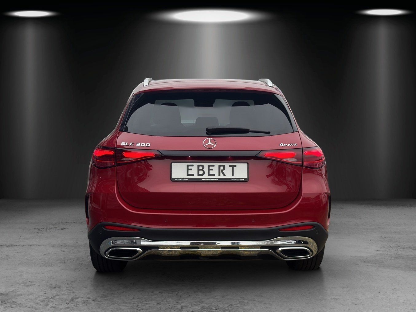 Mercedes-Benz GLC300 AMG Advan DISTRO Pano AHK Masage AIRMATIC