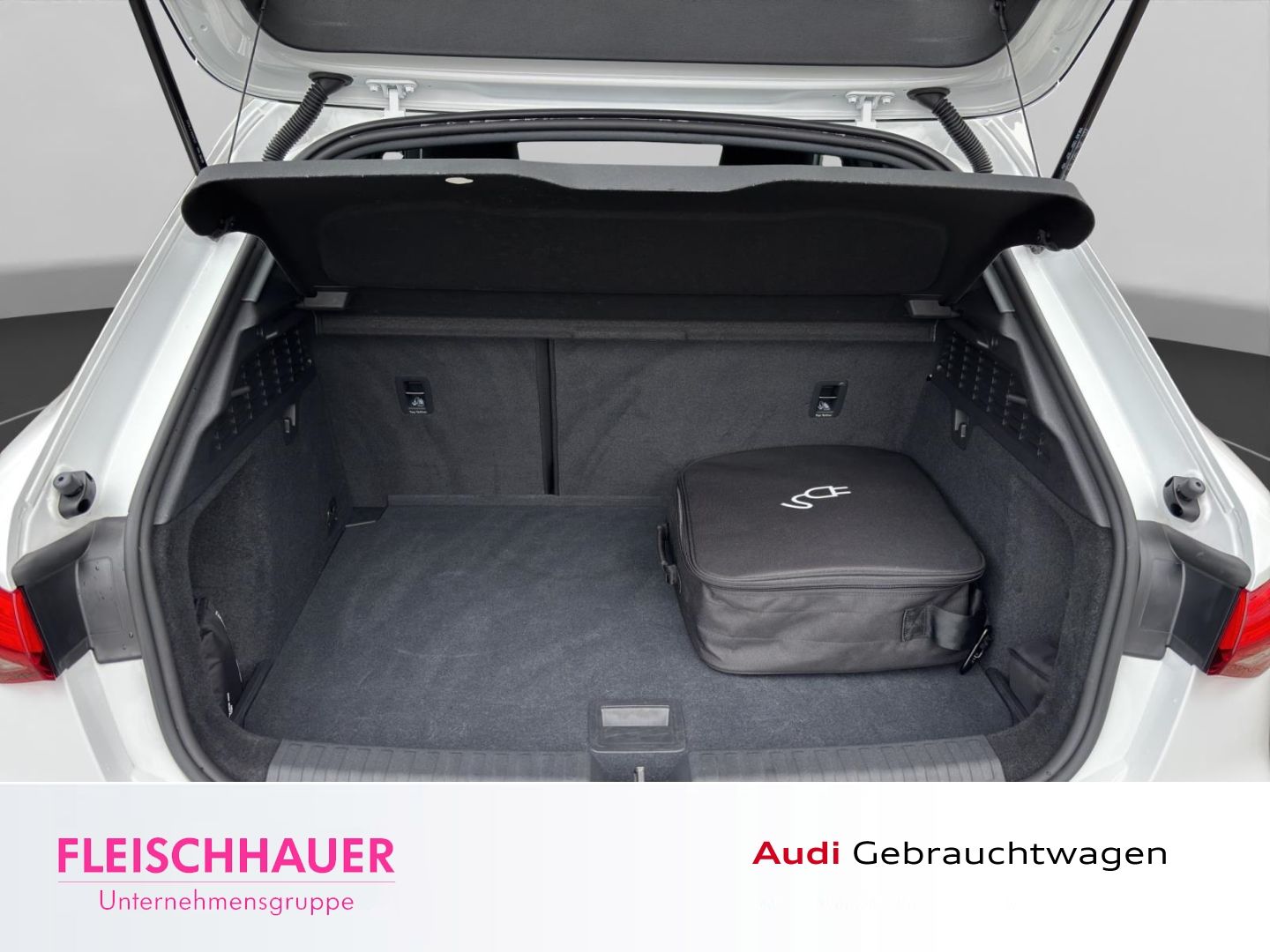 Audi A3 1.4 Sportback 40 TFSI e DSG+KLIMMAUT+SHZ+LED