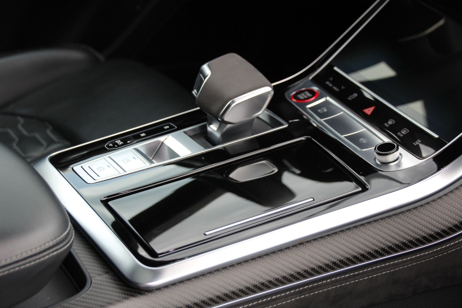 Audi RSQ8 4.0 TFSI quattro AHK RS-Paket RS Abgasanl.